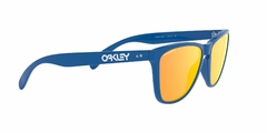 OAKLEY FROGSKINS 35TH 944404 PRIZM RUBY en internet