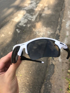 Flak 2.0 preta e branca lente preta