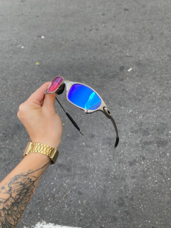 Juliet Plasma com lente Prizm na internet