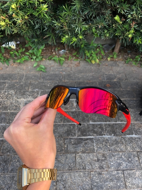 Flak 2.0 Vermelha e Preta c Vermelha
