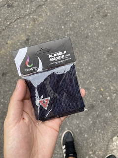 Flanela preta e limpa lente de brinde - comprar online