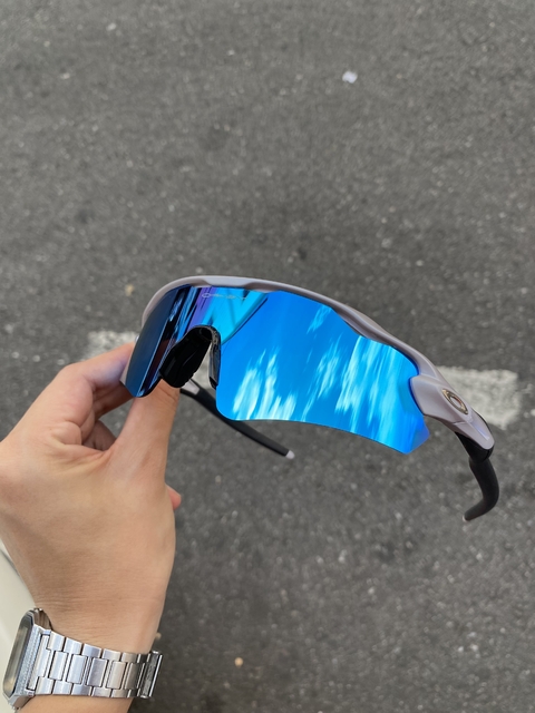 Radar ev cinza lente azul clara