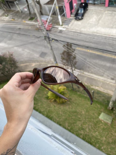 Minute marrom lente marrom