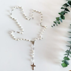 Terço pérolas “delicate pearls” na internet