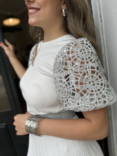 REMERA GINNA - comprar online