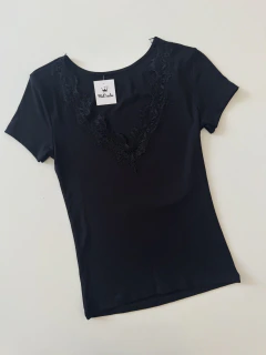 REMERA PUNTILLA - comprar online
