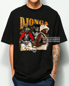 CAMISETA COMUM DJONGA FOGO NOS RACISTAS - ESTAMPA FRENTE E COSTAS