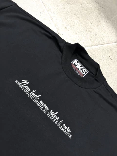 CAMISETA PREMIUM MC KEVIN - NEM TUDO QUE RELUZ É OURO, NEM TUDO QUE BRILHA É DIAMANTE - loja online
