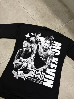 CAMISETA PREMIUM MC KEVIN - NEM TUDO QUE RELUZ É OURO, NEM TUDO QUE BRILHA É DIAMANTE
