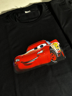 CAMISETA COMUM CARROS '' RELAMPAGO MCQUEEN '' - comprar online