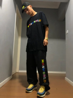 CONJUNTO CAMISETA E CALÇA BIG MKSWORLD - comprar online