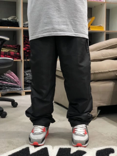 CALÇA DE TACTEL SIMPLES 2.0 PRETA - LOGO REFLETIVO - loja online