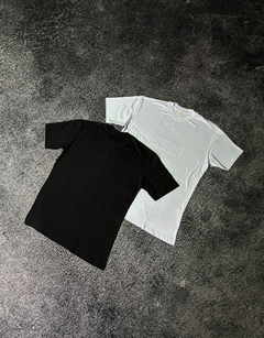 BASIC PACK - CAMISETAS PREMIUM LISAS - 2 UNIDADES