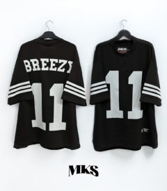 CAMISETA PREMIUM MKS - CHRIS BROWN MODELO BREEZY 11 ESTAMPA FRENTE E COSTAS