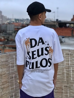 CAMISETA TUBULAR PREMIUM '' DA SEUS PULOS '' - EDIÇÃO ESPECIAL 6 ANOS - comprar online