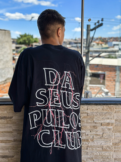 CAMISETA PREMIUM '' DA SEUS PULOS '' CLUB - RAIOS PINK na internet