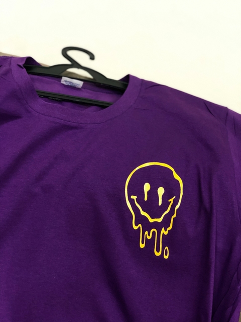 CAMISETA UNHAPPY AMARELO
