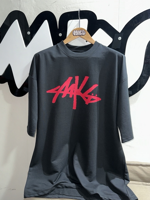 CAMISETA PREMIUM MKS STY WTF IS REALLY GOING ON