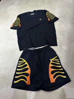 CONJUNTO CAMISETA PREMIUM E SHORT DE MOLETOM '' MKS GRADIENT TIGER MANGA '' - loja online