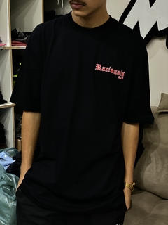 CAMISETA PREMIUM MKS - RACIONAIS MC’s - ESTAMPA FRENTE E COSTAS