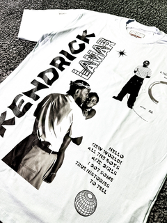 CAMISETA PREMIUM MKS - KENDRICK LAMAR - DETAILS - comprar online