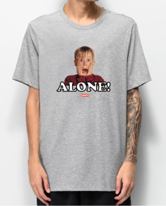 CAMISETA '' ALONE '' MACAULAY