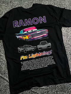 CAMISETA COMUM CARROS '' RAMON “ DESCRIPTIVE “ ESTAMPA FRENTE E COSTAS