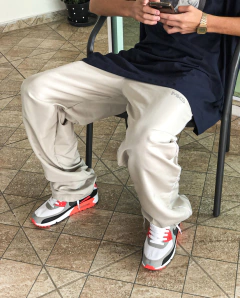 CALÇA DE TACTEL SIMPLES 2.0 BEGE - LOGO REFLETIVO - loja online