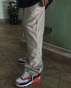 Imagem do CALÇA DE TACTEL SIMPLES 2.0 BEGE - LOGO REFLETIVO