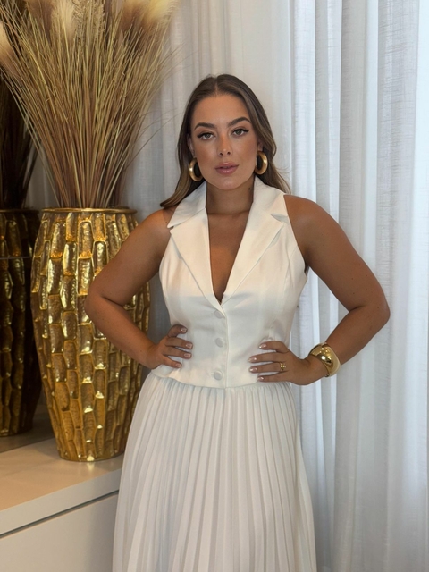 CONJUNTO SAIA MIDI PLISSADA COM COLETE - comprar online