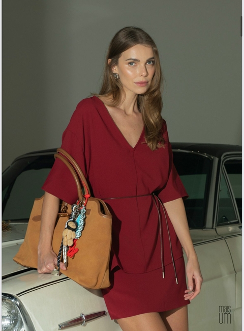 CONJUNTO MINISSAIA E BLUSA COM CINTO - comprar online