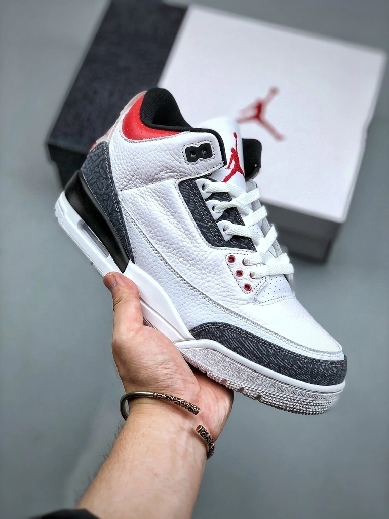 Tênis Air Jordan 3 - Comprar em ClubsStar Imports