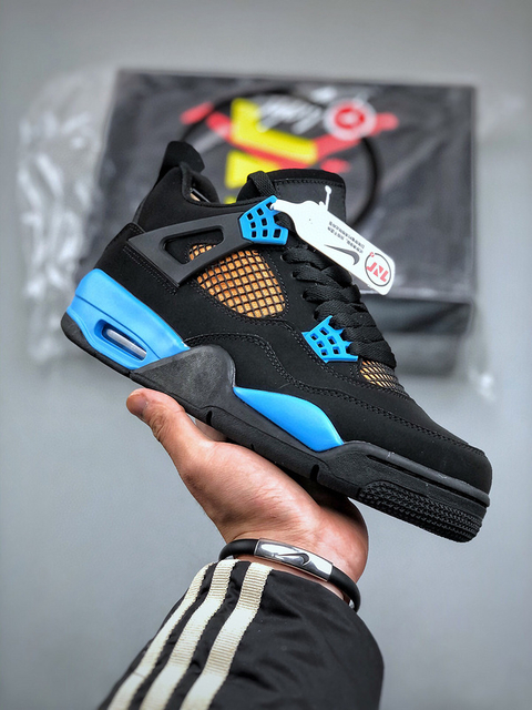 Nike Air Jordan 4 Retro