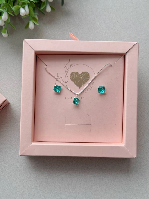 Conjunto Quadrado Zircônia Verde - Banhado a Prata - comprar online