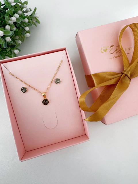 Conjunto Círculo com Zircônias Pretas - Banhado a Ouro