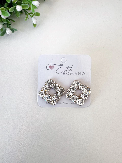 Brinco Botão Quadrado Cristais 20mm - Banhado a Ouro