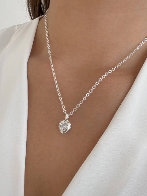 Colar Coração Cristal Detalhado - Banhado a Prata