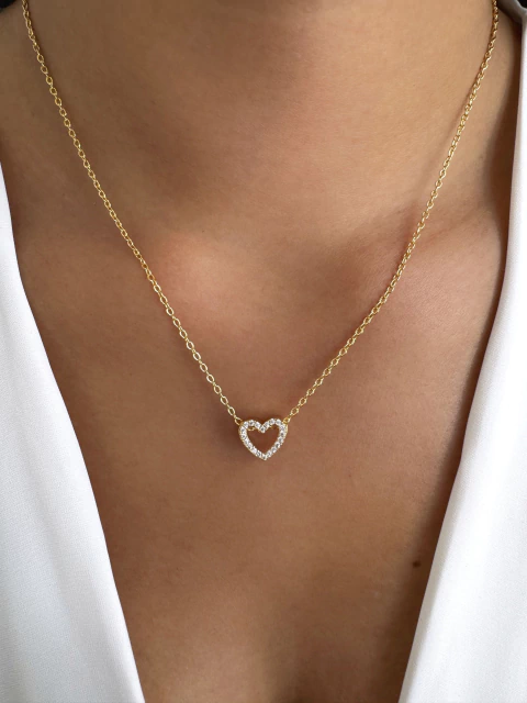 Colar Coração Vazado Cravejado - Banhado a Ouro