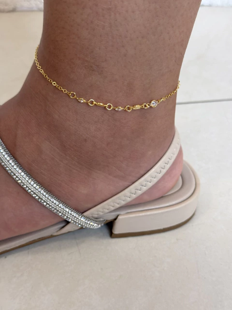 Tornozeleira Concha e Ponto de Luz - Banhado a Ouro