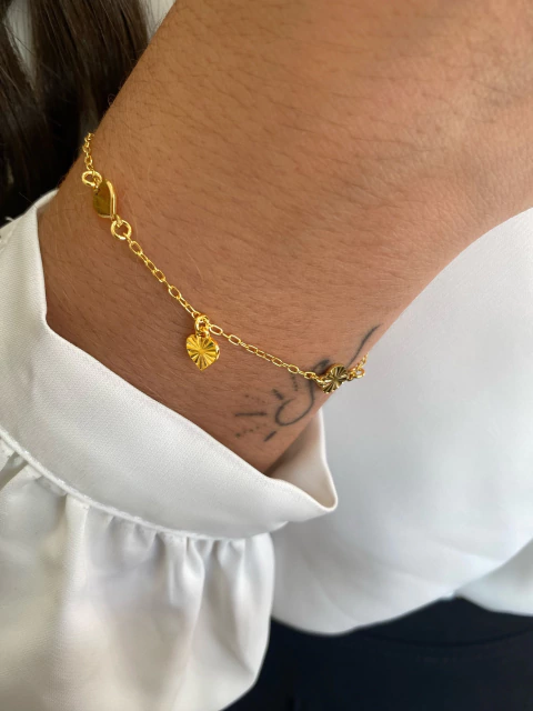 Pulseira Corações Lisos e Detalhados - Banhada a Ouro