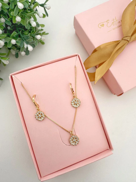 Conjunto Flor Cravejada - Banhado a Ouro