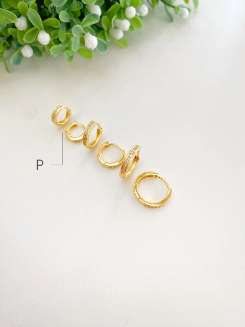 Brinco Argolinha Cravejada 10mm - Banhado a Ouro