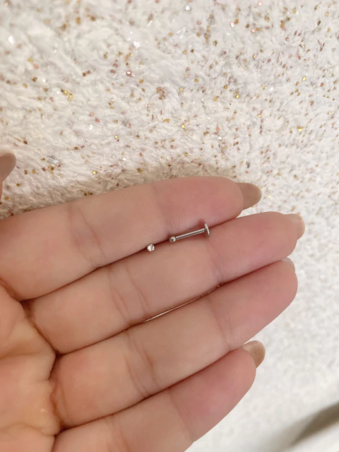 Piercing Labret Zircônia 2mm x 10mm - Aço