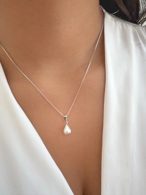 Colar Gota Pérola - Banhado a Prata