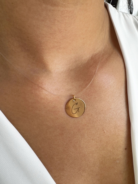 Colar Nylon Medalhinha Letra G Banhado a Ouro