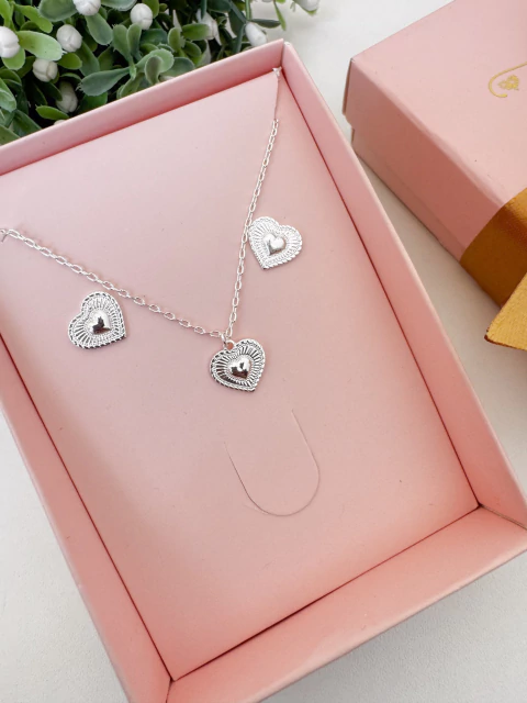 Conjunto Coração Detalhado - Banhado a Prata