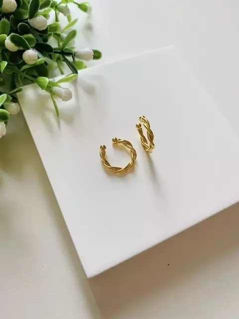 Piercing Fake Trançado - Banhado a Ouro