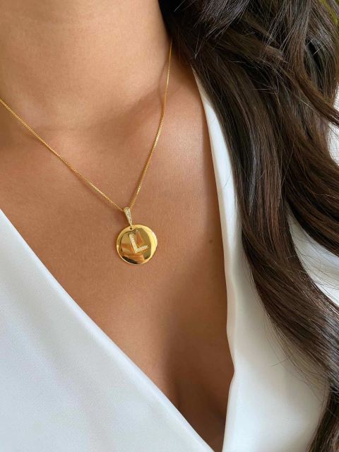 Colar Letra L Cravejada - Banhado a Ouro 22k