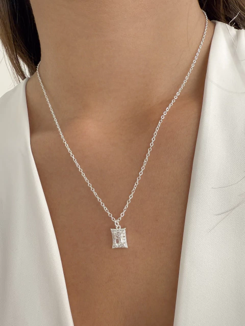 Colar Ponto de Luz com Microzircônias - Banhado a Prata