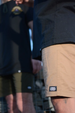 BERMUDA JOGGER BEIGE en internet